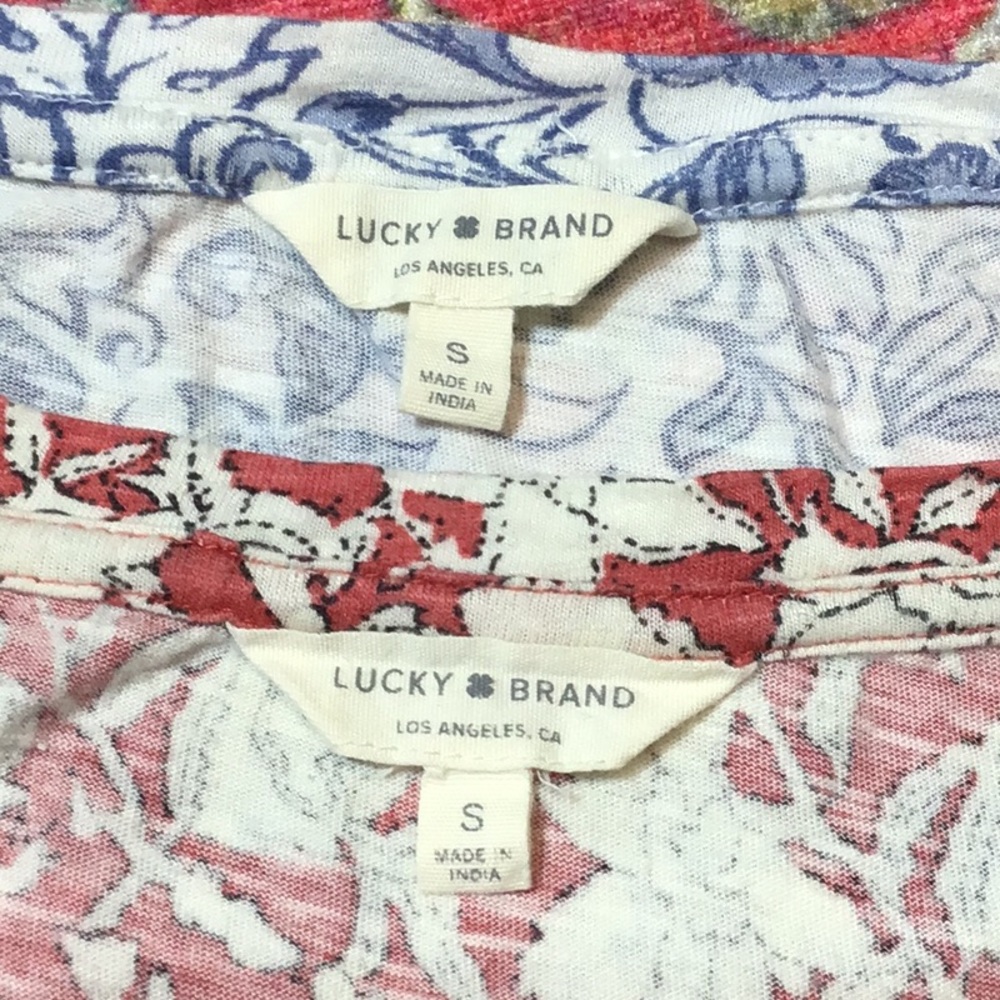 🍀 LUCKY BRAND 2 Botanical Print 3/4 Sleeve Scoop Hemline Tees Sz.S - Picture 2 of 8